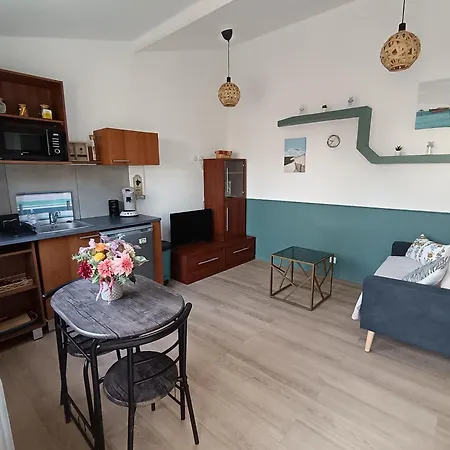 Πανσιόν Petite Maison De Charme Le Haillan