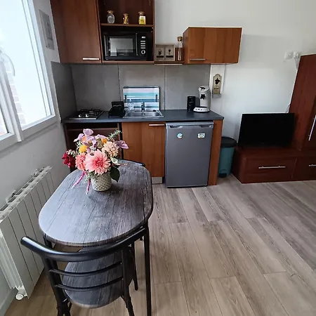 Parentale Equipee En Rez-de-jardin Holiday home *