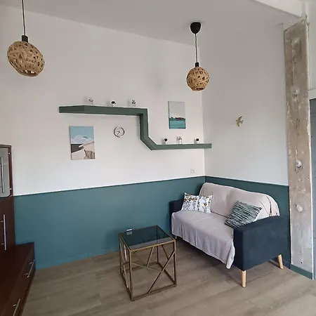 Holiday home Parentale Equipee En Rez-de-jardin